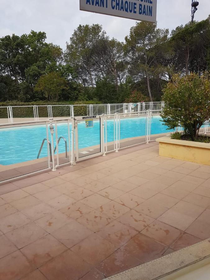 Charmant Studio Dans La Residence Haut Du Golf Saint-Raphael  Luaran gambar